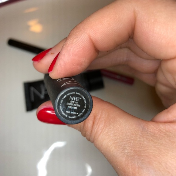 NARS makeup bundle - Picture 4 of 5